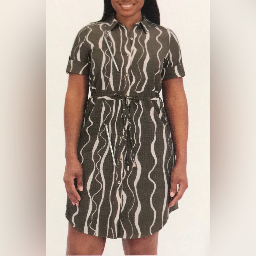 NWT Halston Button-Front Shirt Dress with Ivory Wave Print - Olive Size M